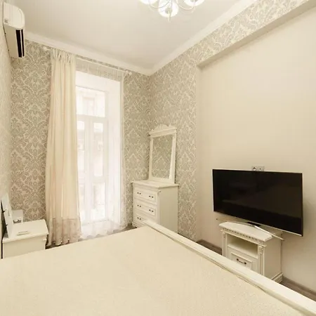Luxury Deribasivska 13