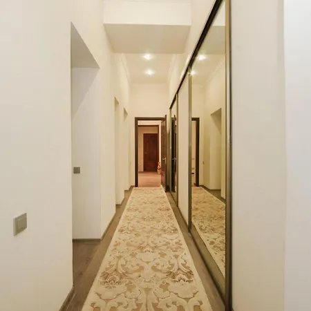 Luxury Deribasivska 13 Apartment